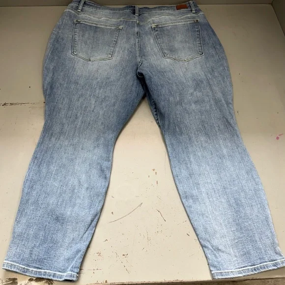Judy Blue Woman’s Light Blue Denim Skinny Blue Jeans Plus size 22 W - Picture 7 of 7